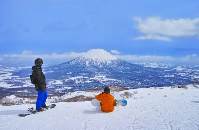 Skiing, and snowboarding followed by food and a dip in the hot springs make for an iconically Japanese day on the slopes.