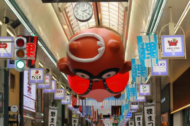 正在舉辦「狸祭」時的狸小路商店街熱鬧非凡