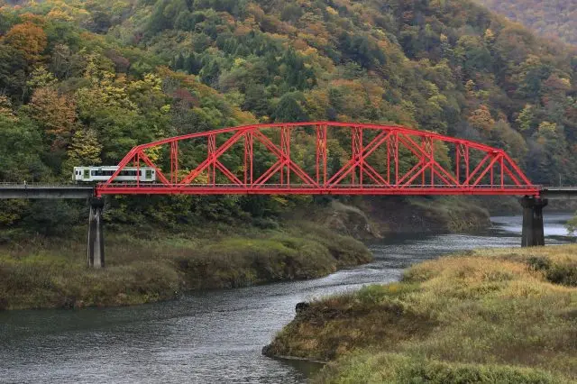 湯田溫泉週邊一帶有許多賞楓好去處