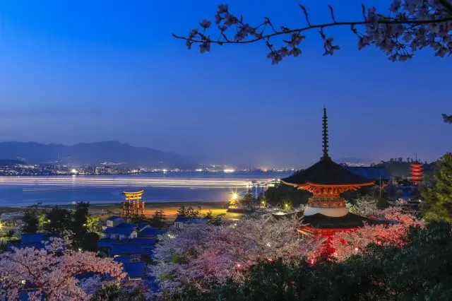 建議造訪本篇介紹的觀光景點，盡享宮島的壯麗景色