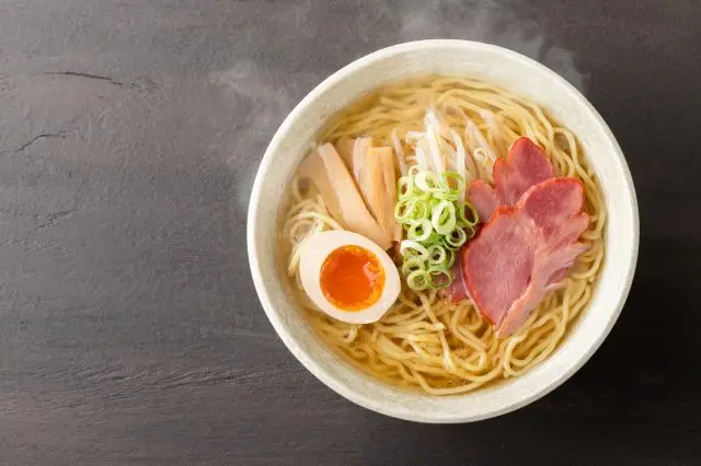 Savor the light and refreshing taste of Hakodate ramen.