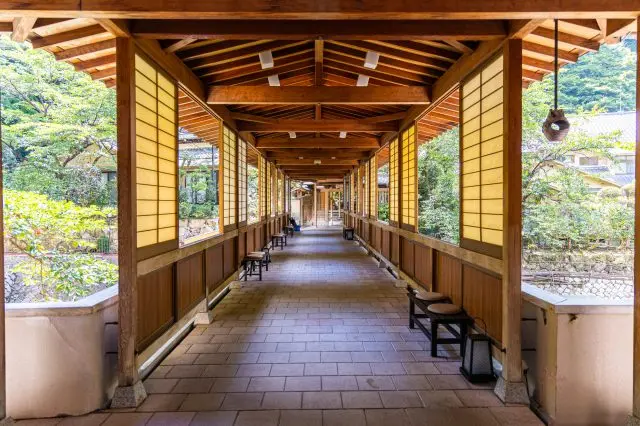 放眼望去盡是紅葉點綴的秋季有馬溫泉