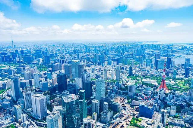 人や文化、施設、企業など様々なものが集まる日本の中心地