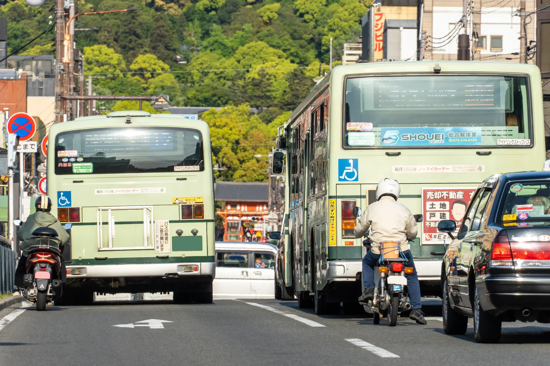 土日祝なら観光特急バスを利用するのがお勧め