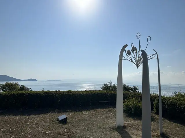 On the grounds you’ll find a tranquil moment of morning bliss while looking out over the Seto Inland Sea.