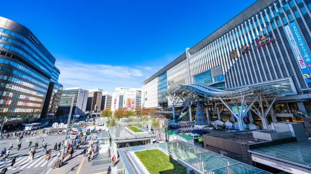 Hakata's cityscape with diverse appeal