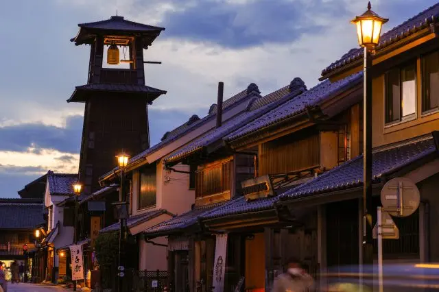 从羽田机场出发，前往至今仍保留着江户时代风貌的川越