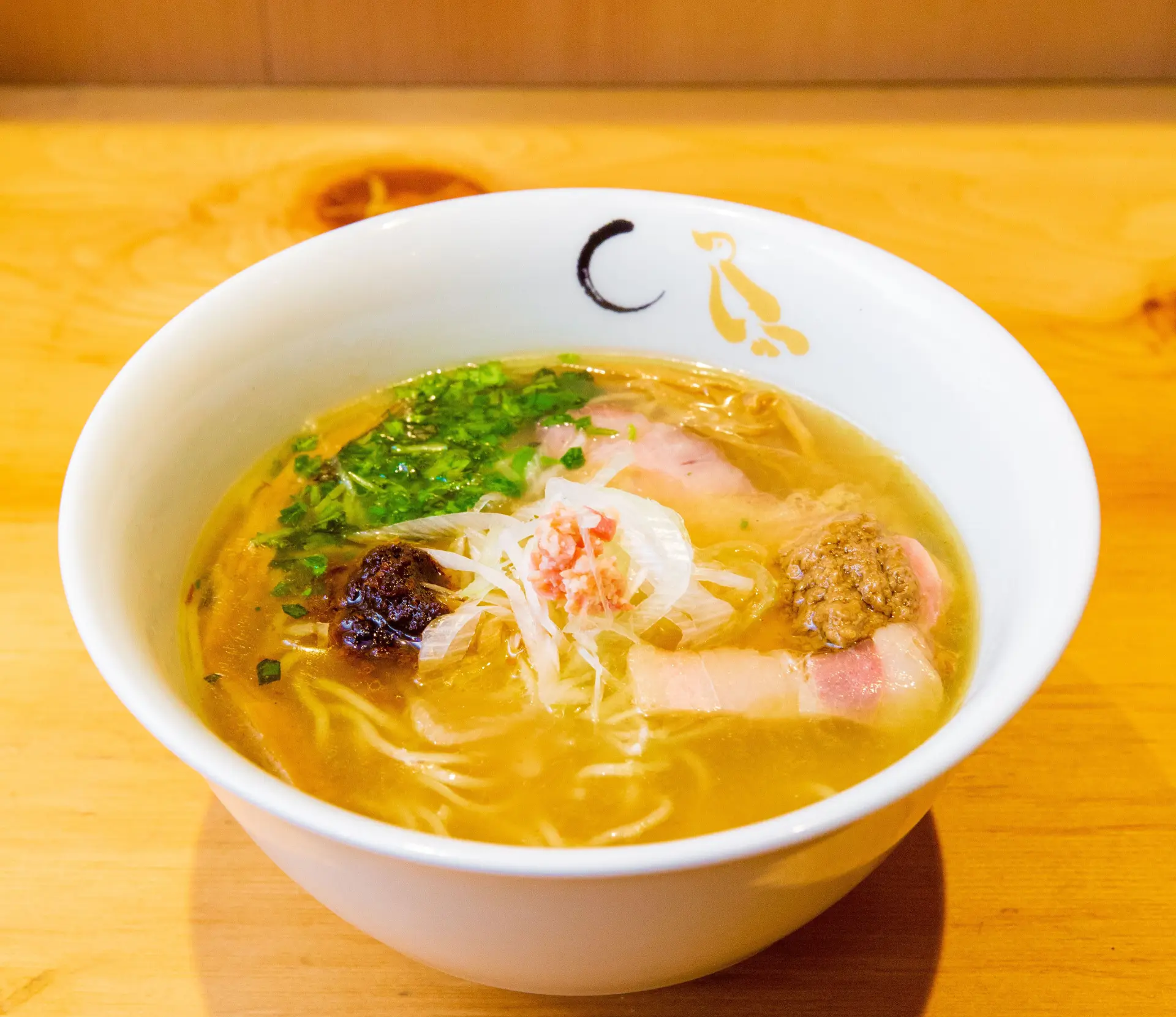 用秘傳醬汁，讓嚴選和牛美味再升級