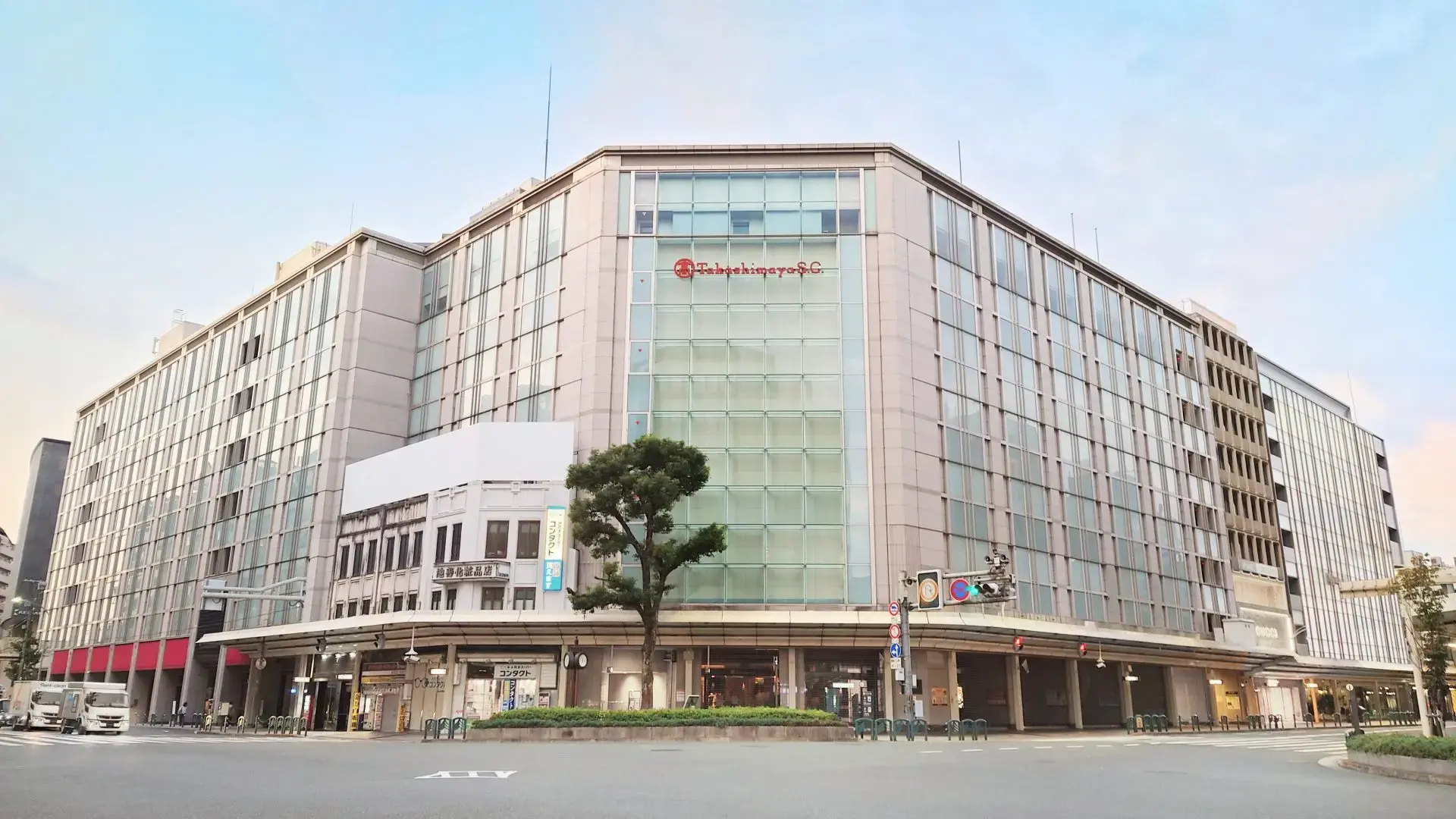 1831年創立，不斷進化的老字號百貨公司