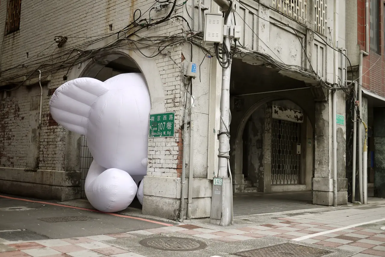 六本木の街全体がアートで包まれるイベント