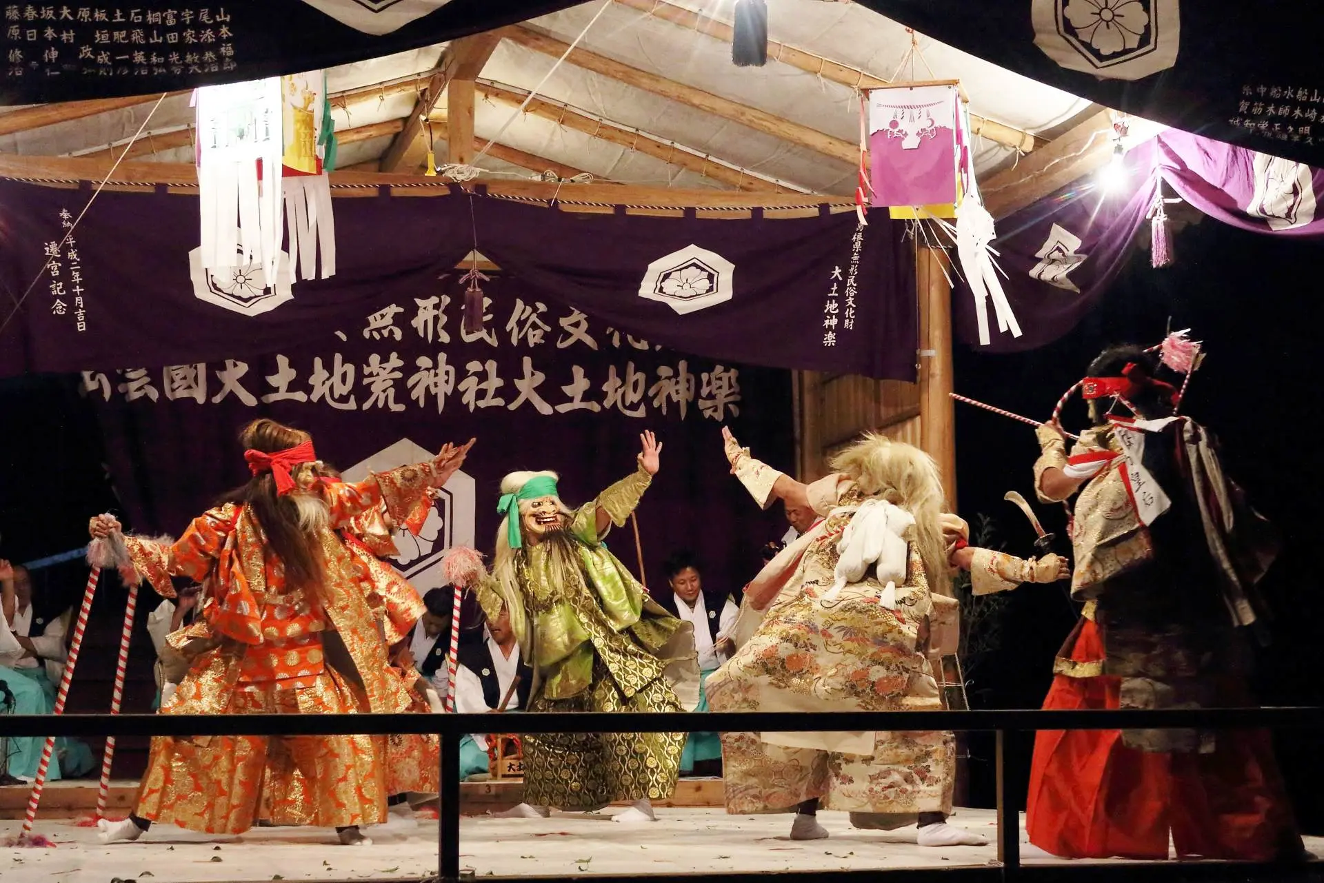 Feast your eyes on Izumo Kagura, the mesmerizing dance for