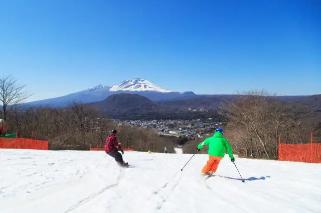 從首都圈前往交通便利、晴天率高為特色的滑雪度假勝地