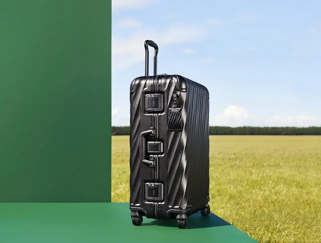 19 Degree Aluminum Extended Trip Packing Case, color: Matte Black.
