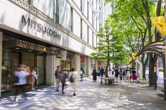 荣是名古屋最大的繁华街，也是潮牌时尚的发信地