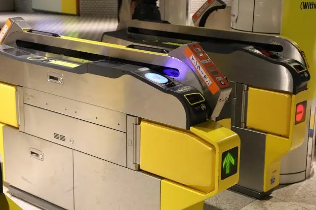 1天内走访多个观光景点的话，不妨考虑购买「地下铁1日乘车券」吧～