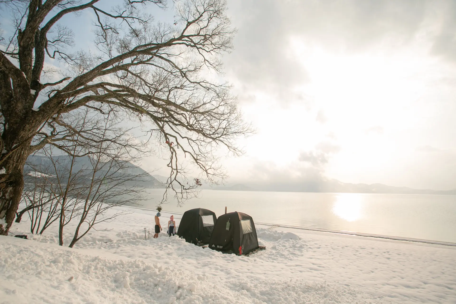 田沢湖の絶景を目の前にサウナ浴を楽しめる