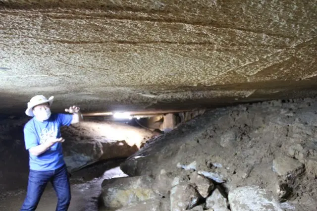 통반석 메지로 종유동이 압도적입니다.