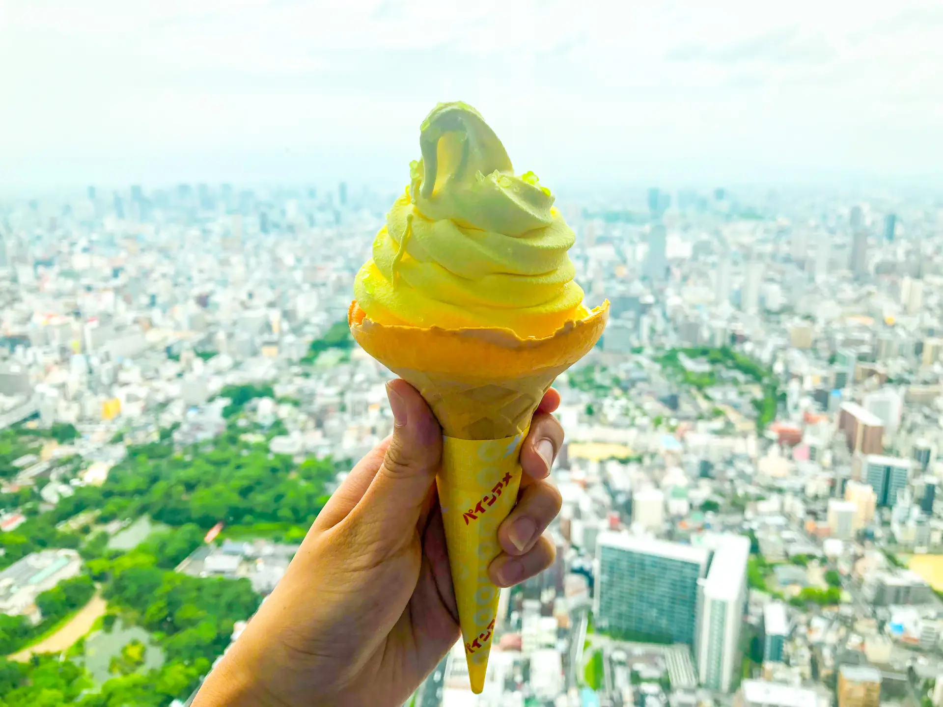地上300mの天空に広がる、ビュー&グルメの名スポット