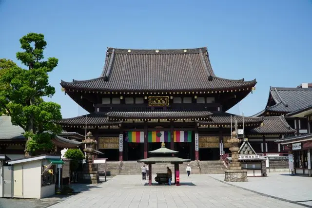 据说对消灾解厄相当灵验的寺院。每年的新年参拜都吸引大批参拜者造访