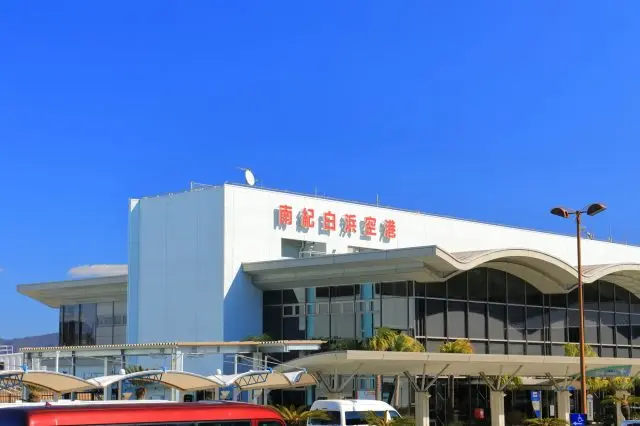 和歌山未設置國際航線，主要需經由關西國際機場前往