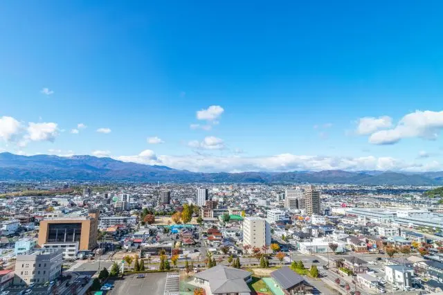 都市部である福島市やその周辺の地域なら鉄道・バスが充実している