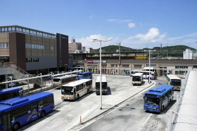 観光スポット間の移動はバスを上手に利用しよう