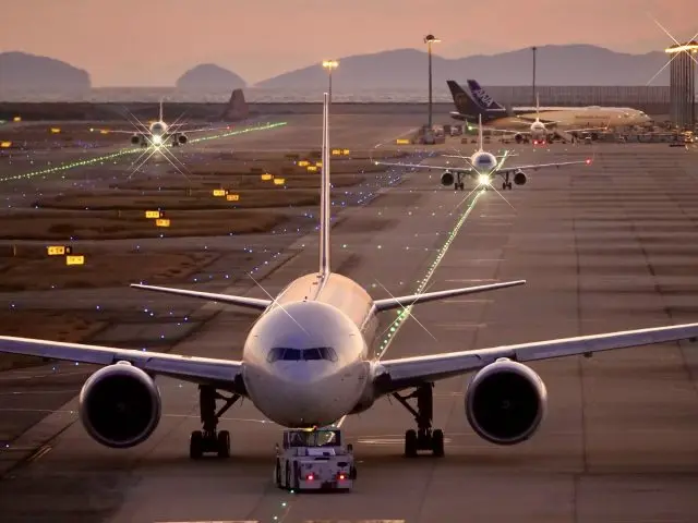 國際航班起降頻繁的關西國際機場