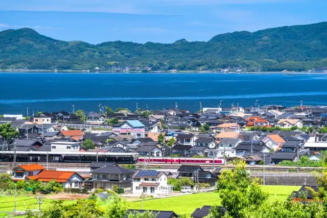 松江市のような都市部であれば、電車とバスだけで観光を満喫できる