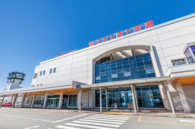 富山の空の玄関口「富山空港」