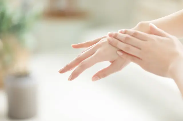 Achieve smooth skin with hydrogen carbonate springs.