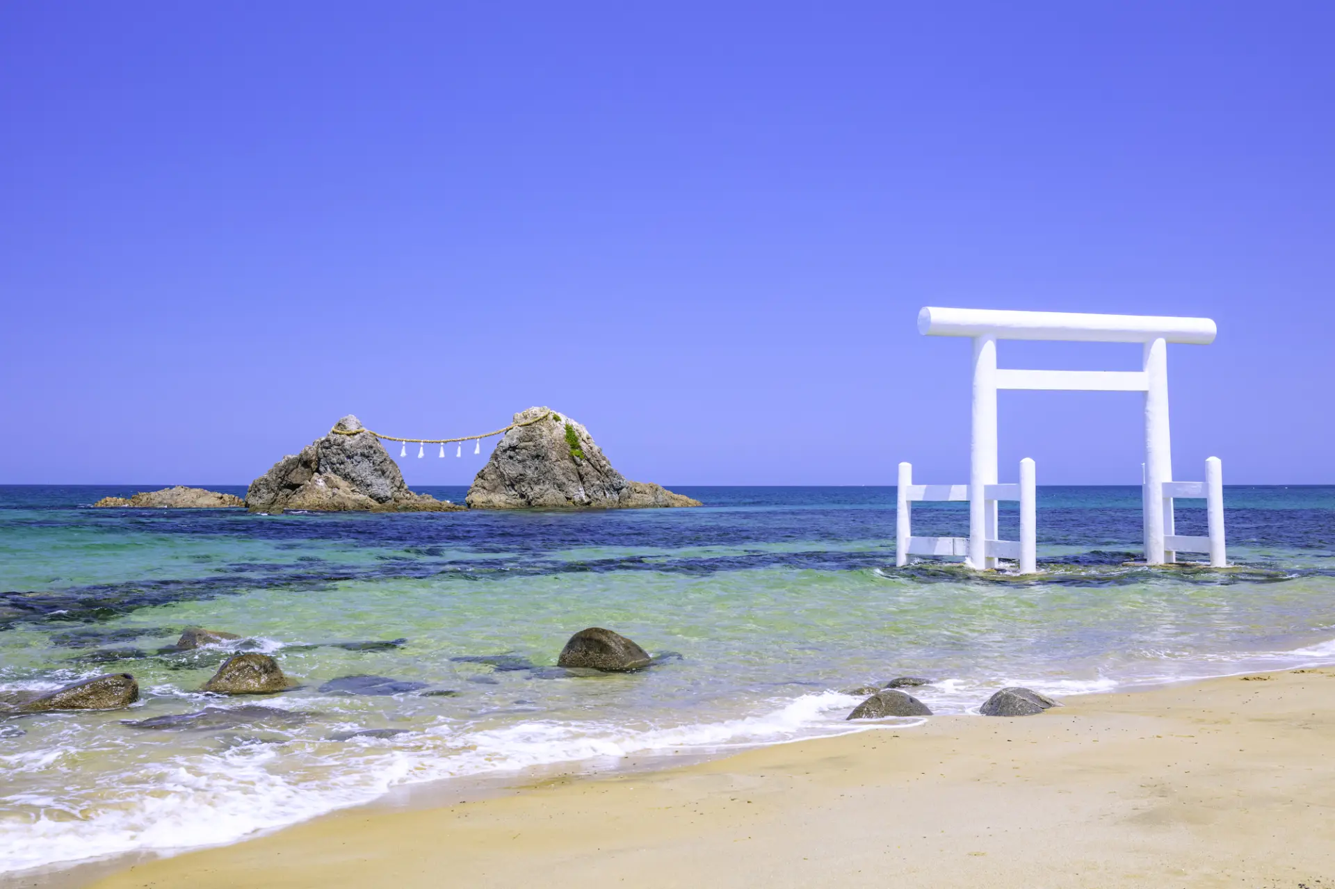 糸島を代表する絶景スポット「桜井二見ヶ浦」