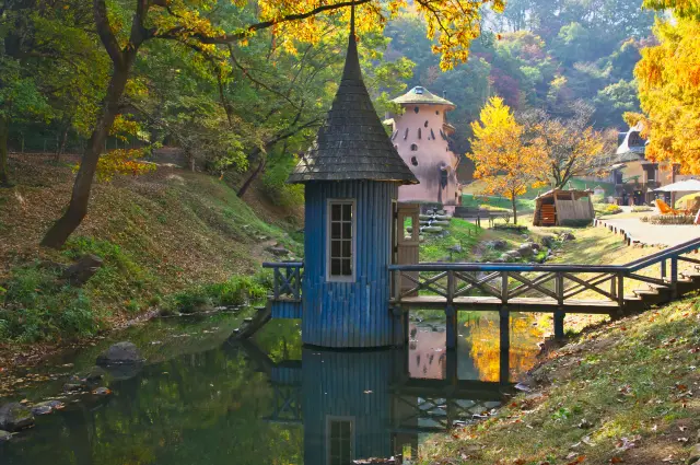 A scene of sheer magic at this park in autumn.  