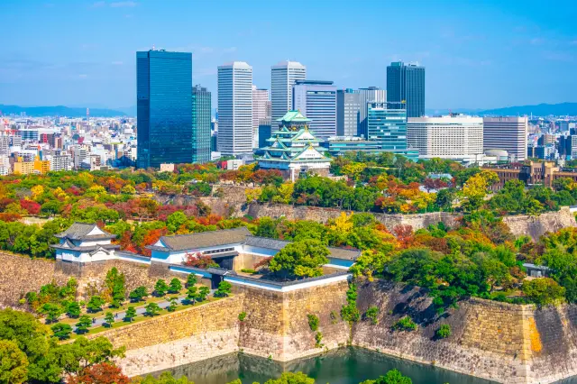 以大阪城為中心的大阪街市景觀