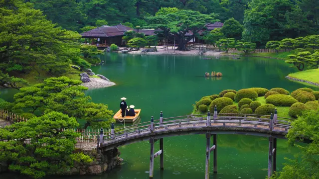 被法國旅遊指南《米其林綠色指南・日本篇》評選為三顆星景點的公園