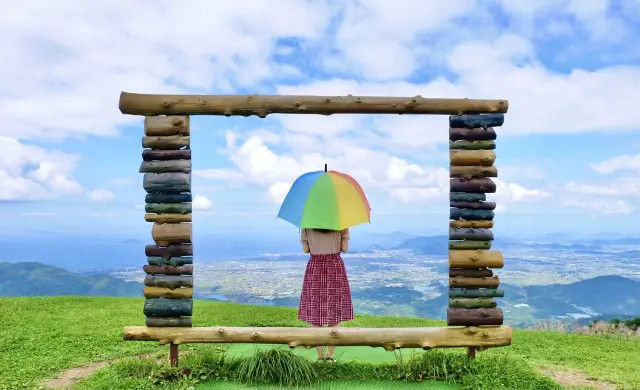 A photo frame perfect for remembering your trip  