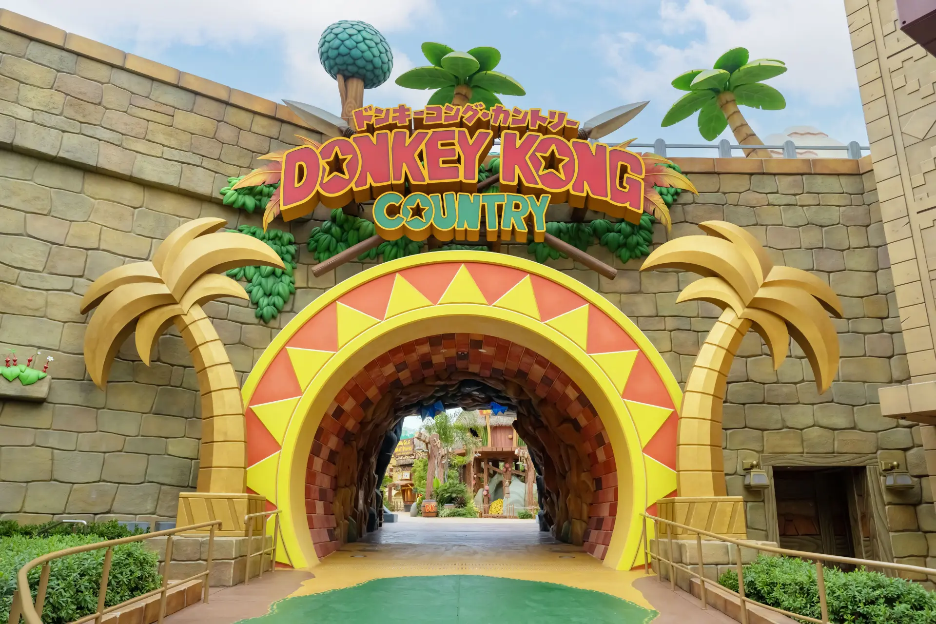 令人兴奋的咚奇刚国度™区域入口（Images courtesy of Universal Studios Japan / © Nintendo）
