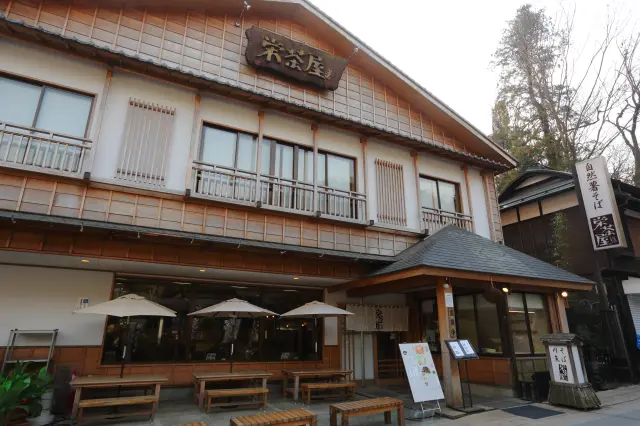 점심 시간에는 붐비기 때문에 시간을 조금 늦춰 방문하는 것을 추천합니다.