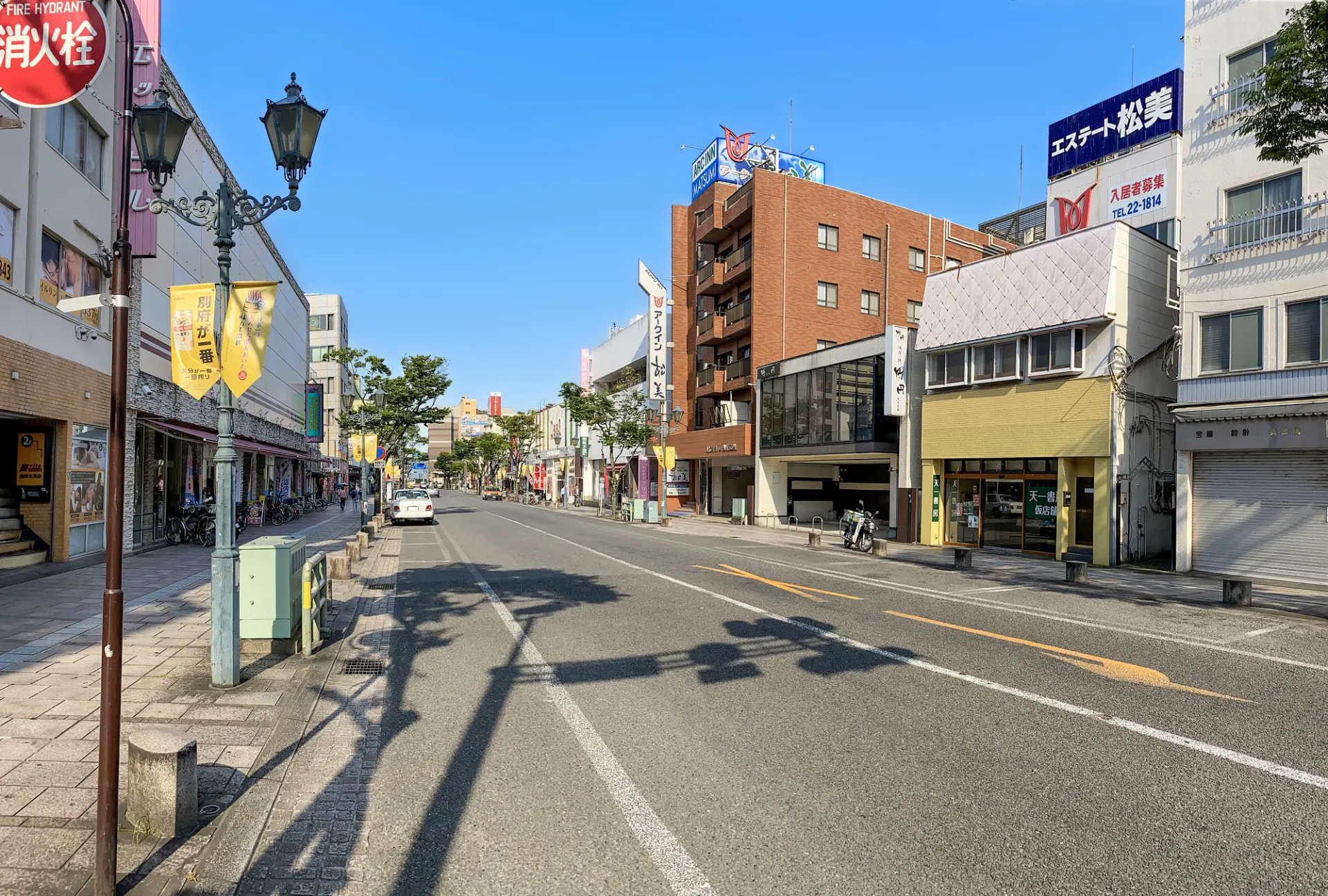 ローカル感あふれる別府のメイン通り