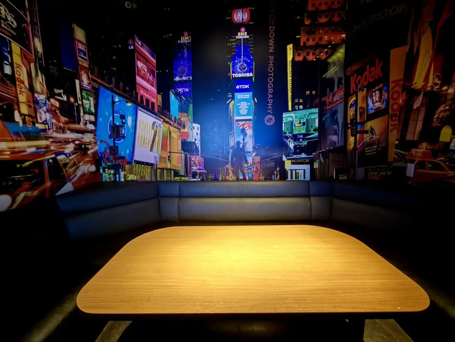 A Shibuya karaoke spot where you can unwind in a luxurious setting with authentic food.