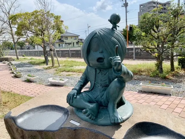 白天黑夜都是妖怪的世界！從境港車站到水木茂紀念館一路上共有177座妖怪銅像在等待妳的來訪！