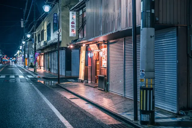 Although the number of snack bars declined during the COVID-19 pandemic, their value as gathering spaces has been rediscovered.
