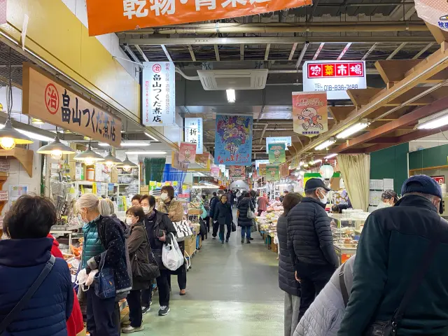 秋田の“美味しい”が集結！ 食後はお土産選びも楽しみたい
