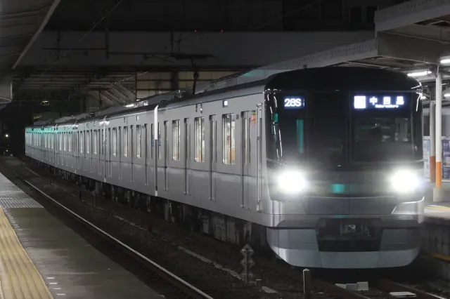 東京Metro日比谷線沿線匯集了許多適合東京大人約會的熱門景點