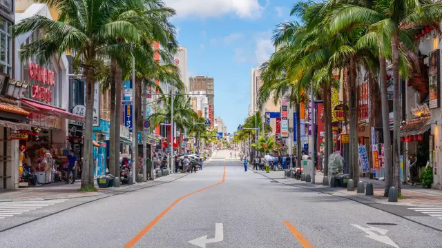 国際通り商店街の観光ガイド