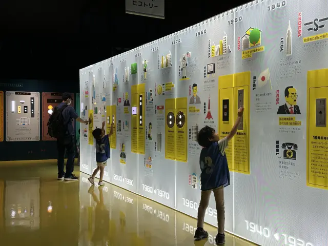 在島田電機製作所的歷史區可以瞭解電梯按鈕的演進，非常有趣！