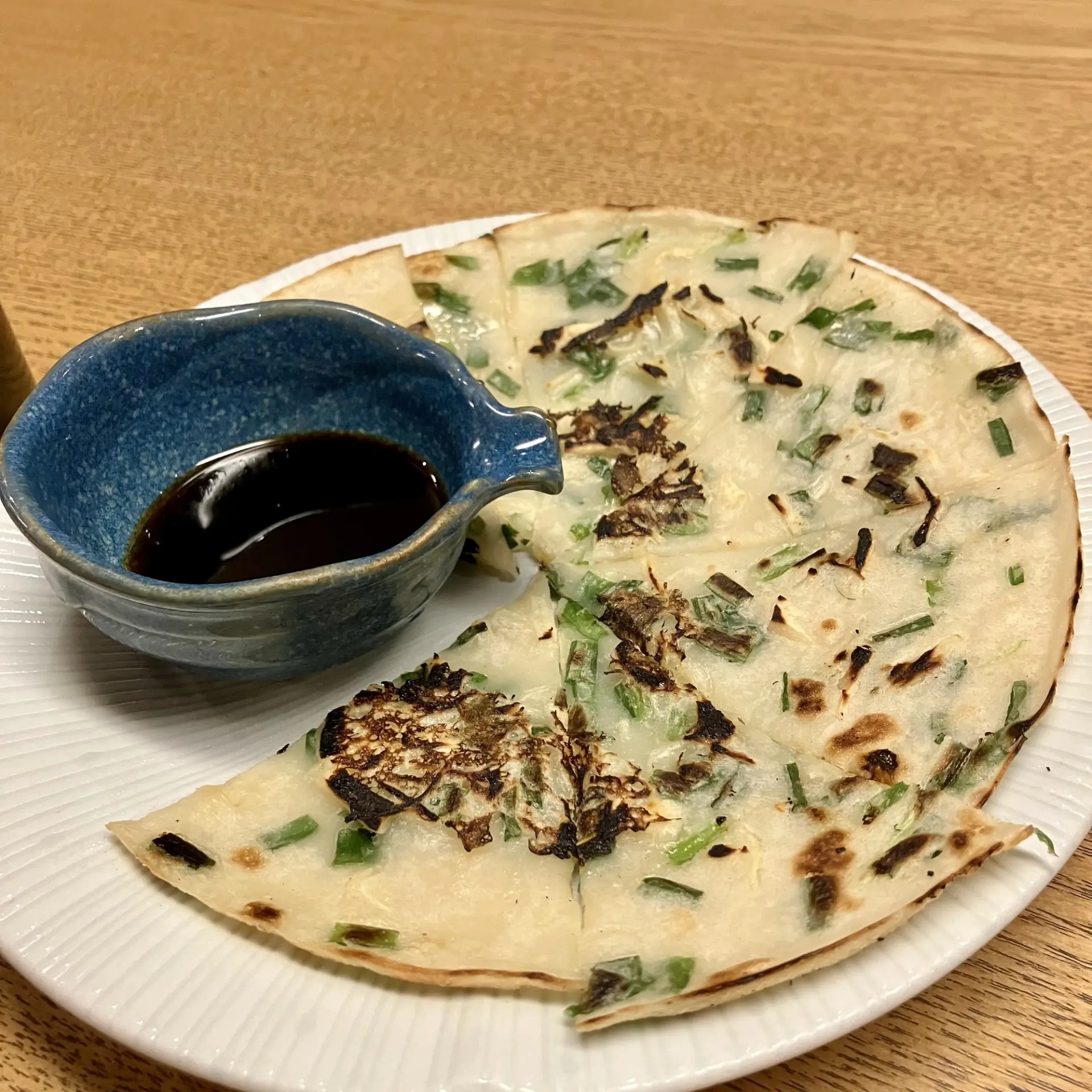 無論當作點心或正餐都很適合的沖繩Hirayachi（ヒラヤーチー）