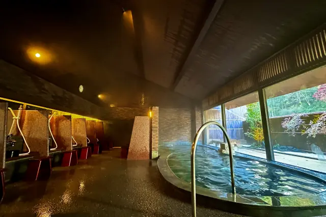 2024年全新改裝，在自然環繞的空間中，沉浸於赤目溪谷的療癒溫泉