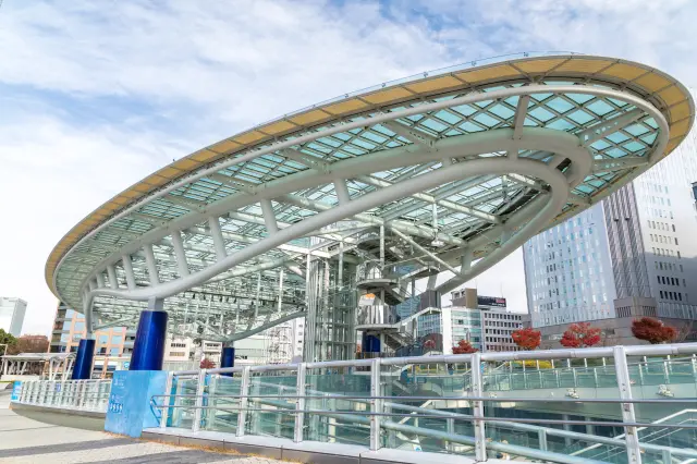 以建築之美而引發熱門話題的立體型都會公園