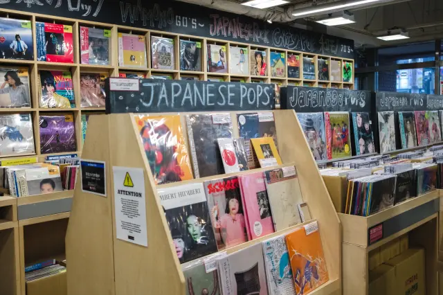 一樓有日本流行音樂區