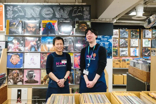 左：店長大江先生 / 右：2樓負責人青山先生